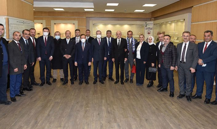 MHP temsilcileri Trabzon Ticaret ve Sanayi Odası’na ziyaret gerçekleştirdi