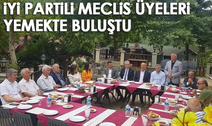 İYİ Partili meclis üyeleri Trabzon’da toplandı