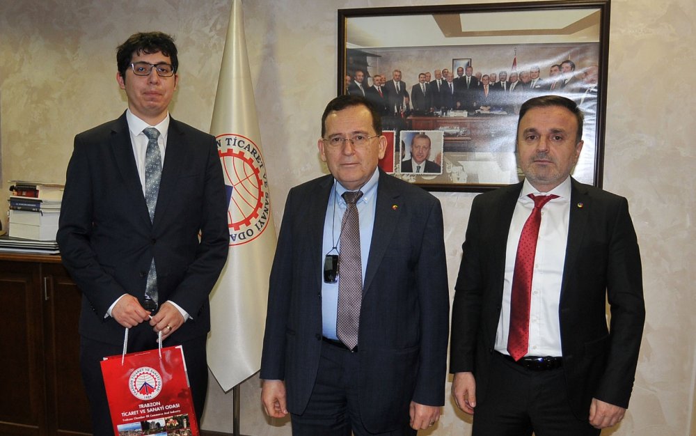 Osman Nuri Ekim Ankaraya giderek Meclise Trabzon calismalarini anlatti.webp