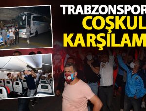 bu başlığı türkçe yeniden yaz Kupa’da Fenerbahçe’yi eleyen Trabzonspor’a coşkulu karşılama |